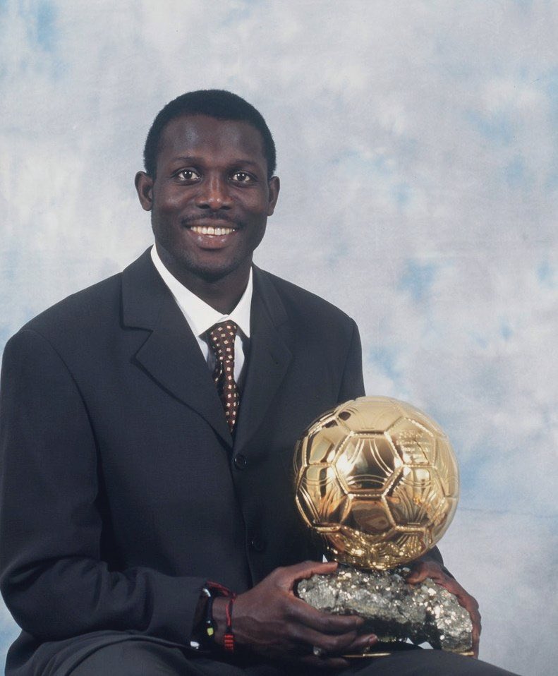 AfricanHub_'s tweet photo. George Weah from Liberia 🇱🇷 is the only Ballon d'Or winner who went on to become the president of a country. https://t.co/ls3WPB1VU7