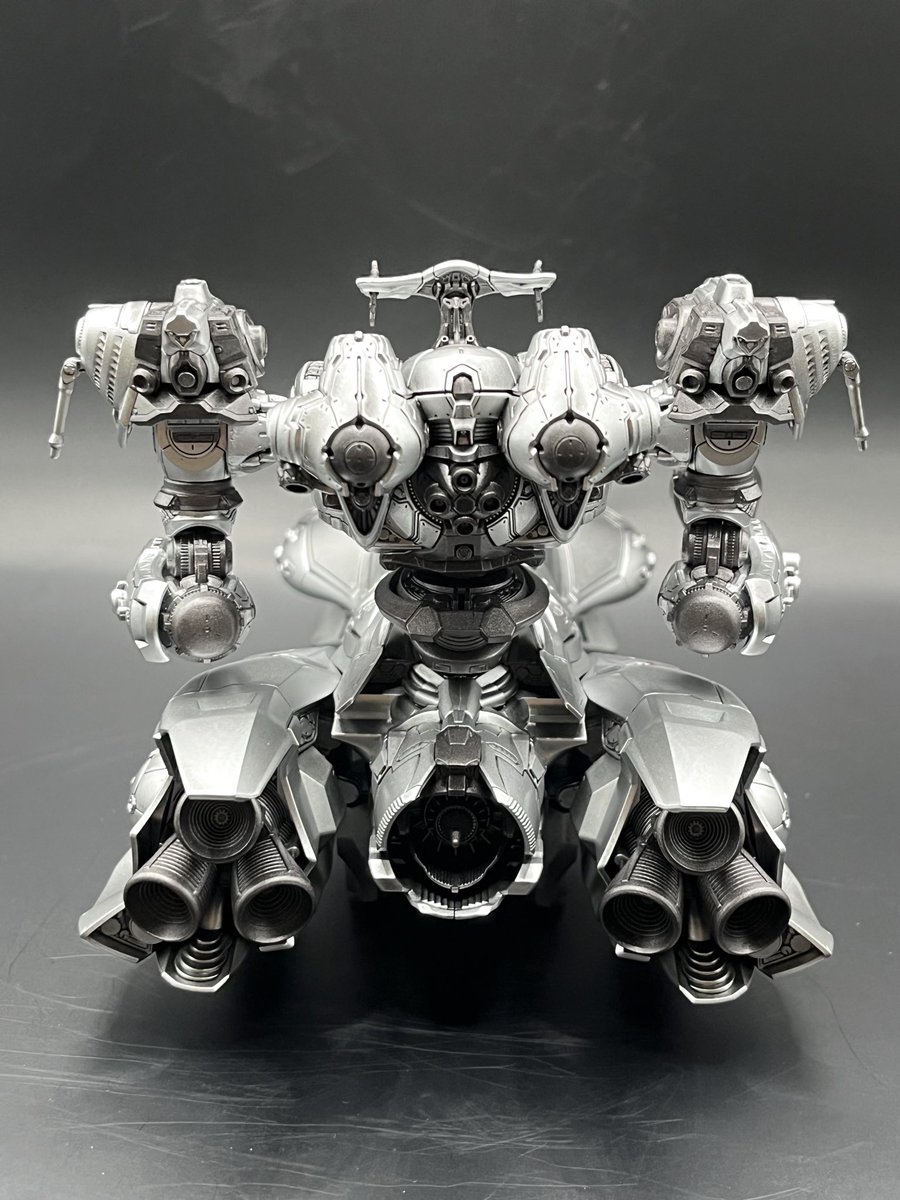 mikotomic's tweet photo. フロートの主張がすごい
#アーマードコア
#プラモデル https://t.co/DClRp0e6fa