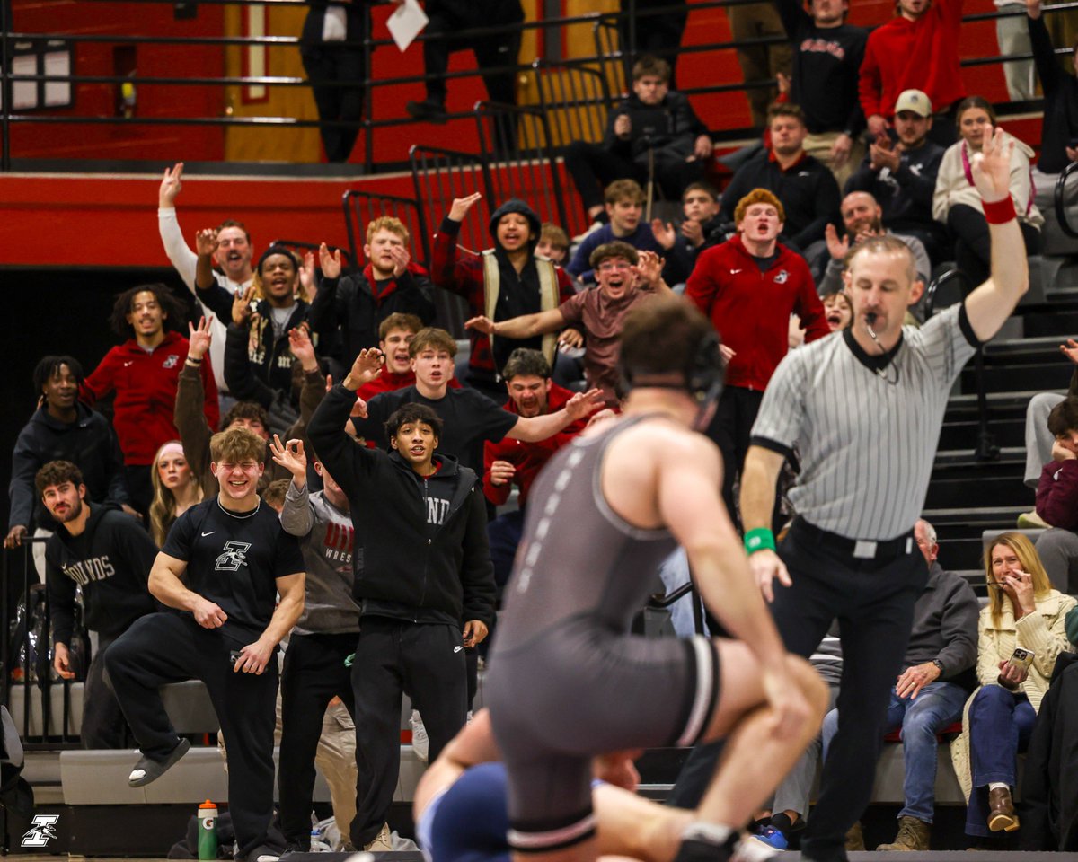 Hounds Wrestling tweet media