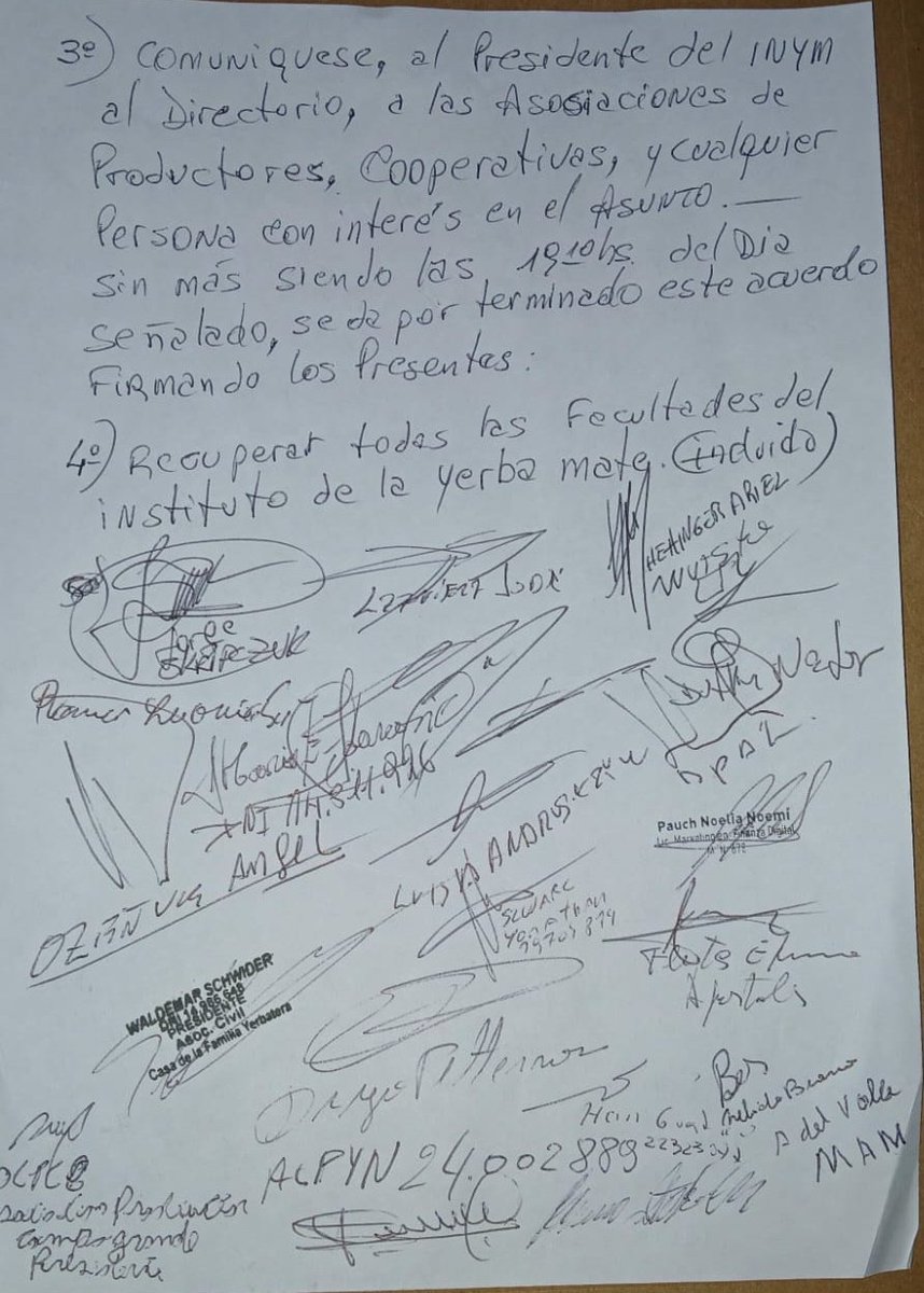 #Misiones tabaco sí,  yerba no? Sectores de la #yerbamate seguirán reclamando durante el 2026 al igual que lo hicieron durante todo el año pasado.
Nuevamente sin la presencia y sin el compromiso d autoridades del ministerio de agro misionero realizaron una reunión y definieron