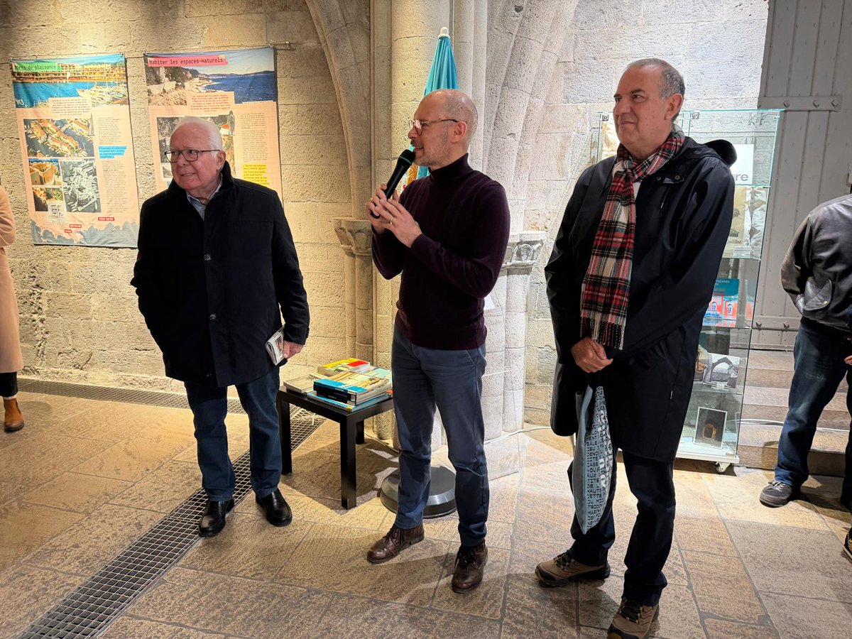 Ville d'Hyères tweet media