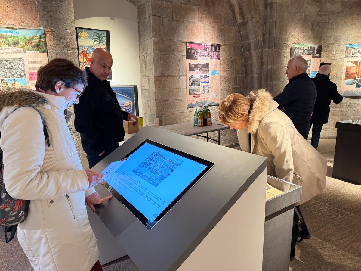 Ville d'Hyères tweet media