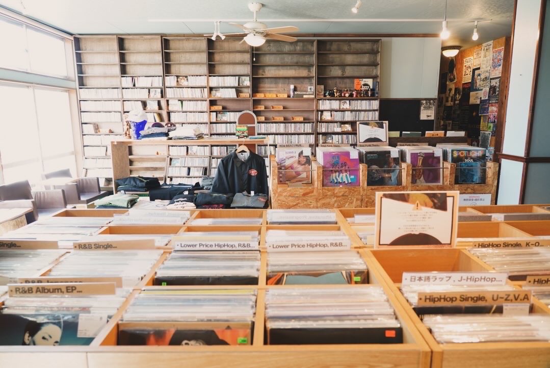 GOOD_NEAR_REC's tweet photo. 2026年に入り
レコ屋店内をプリリニューアルしました https://t.co/jYmzVOA1if