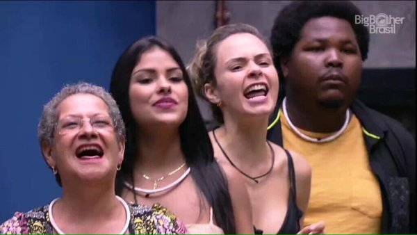 CurioDaily tweet media