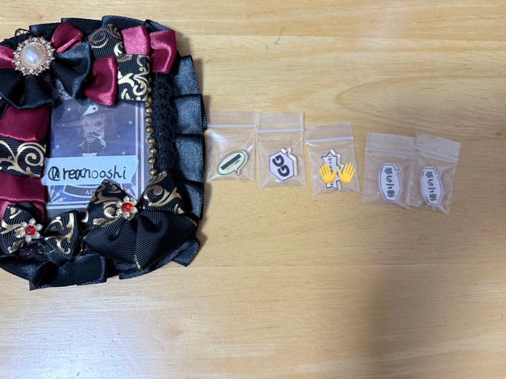 reanooshi's tweet photo. 交換 譲渡 50人クラフト　人気投票グッズ

求 画像1 
シャカシャカ150 ステッカー 220＋送料（銀行振込）
譲 画像2、3、4

交換優先
シャカシャカ⇔ステッカーの交換〇
郵送 
お気軽にお声掛けください

#50人クラフト交換 https://t.co/lonWQIgtaB