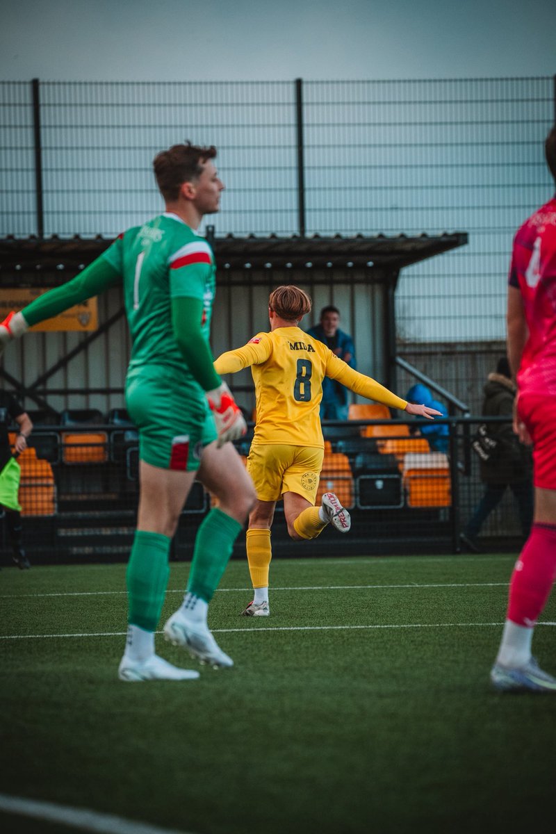 Harborough Town FC 🐝 tweet media