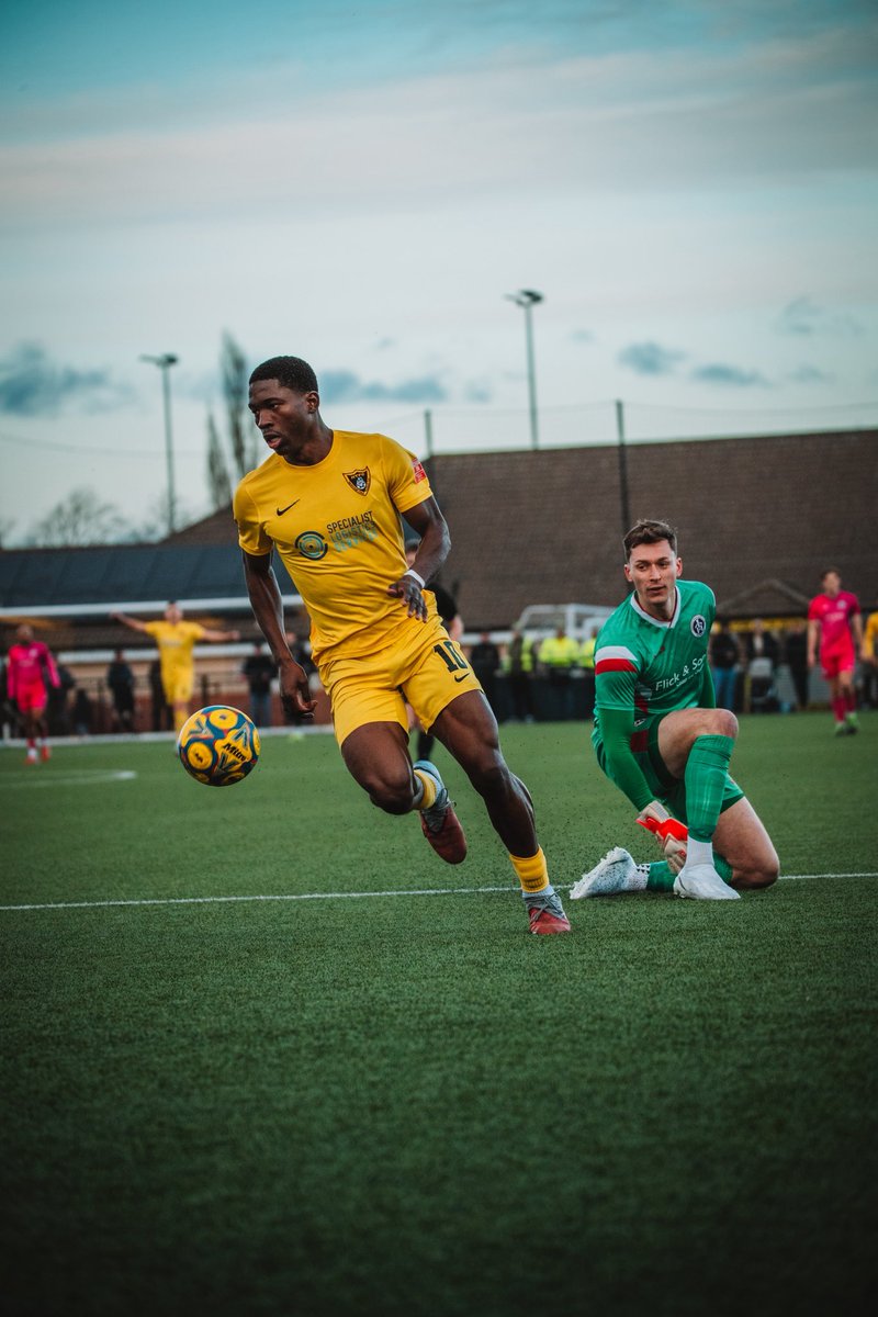 Harborough Town FC 🐝 tweet media