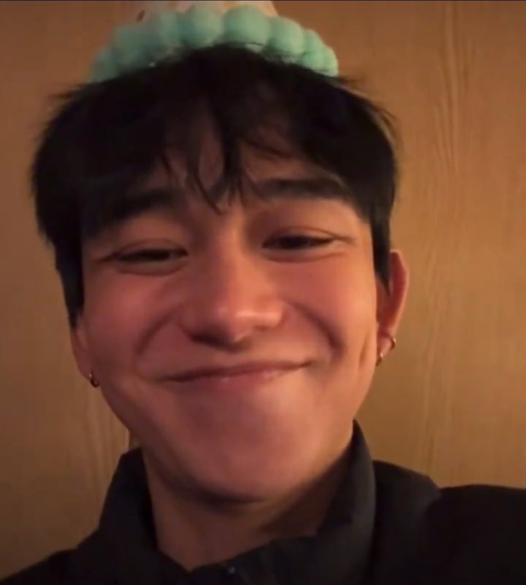 caro_xo_'s tweet image. Happy birthday Lucas 💗💗

HAPPY LUCAS DAY
#ActorLUCASis27
#우리태양_루카스_생일축하해
#黄旭熙0125生日快乐