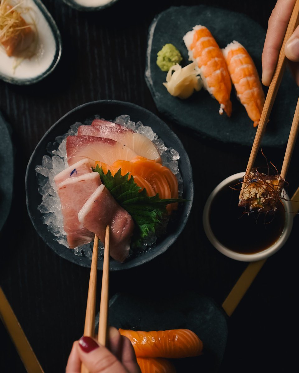 FSKuwait's tweet image. What do you know about the Omakase experience at@sintohokuwait? Allow our chef to guide you on a journey of unique flavors, where every course tells a new story.
#FSKuwait #Sintoho