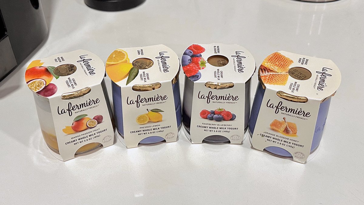 jinnx0108's tweet image. 유툽에서… 병이랑 같이 숙성(?)해서 파는 요거트 브랜드고, 이 병이 오븐, 렌지 다 되어 범용성이 좋다 버리지 말라 이런 영상을 봤는데, 그냥 오- 그렇구나 하고 넘어갔단 말이야. 근데 동네친구가 맛있다고 또 추천하길래 궁금함을 못참고 사봤다