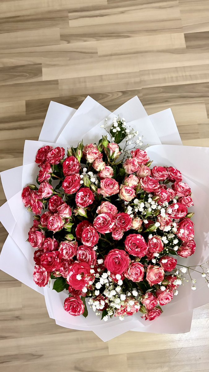 5hatn's tweet image. لا ماذبل ورد الغرام بأراضيك