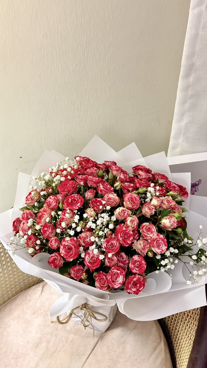 5hatn's tweet image. لا ماذبل ورد الغرام بأراضيك