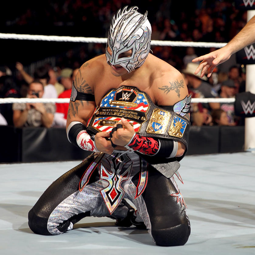 wrestle_hist's tweet image. 1/24/2016  

Kalisto defeated Alberto Del Rio to win back the United States Championship at the Royal Rumble from the Amway Center in Orlando, Florida.  

#WWE #RoyalRumble #Kalisto #LuchaHouseParty #AlbertoDelRio #UnitedStatesChampionship