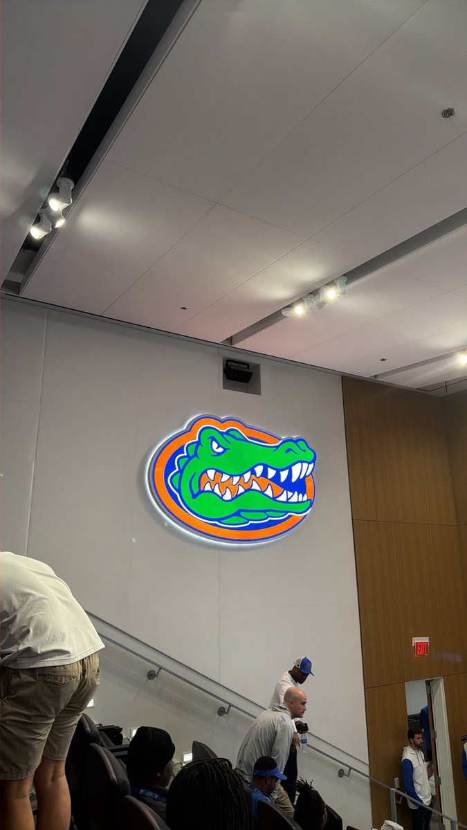 AmarePatterson's tweet photo. 🐊🐊🐊 we in the swamp !! https://t.co/rBNJN2eJ3A