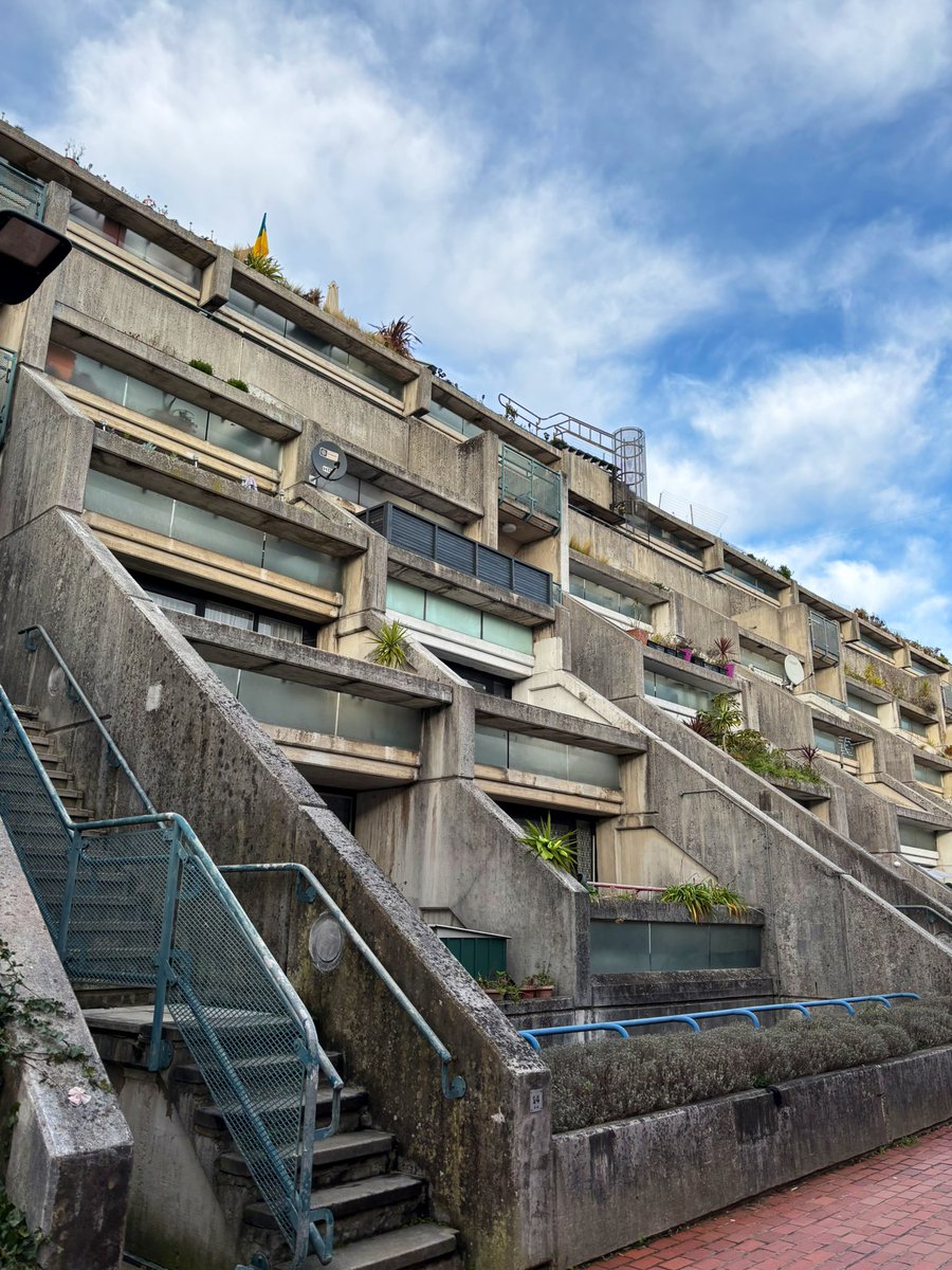 London Pub Map tweet media