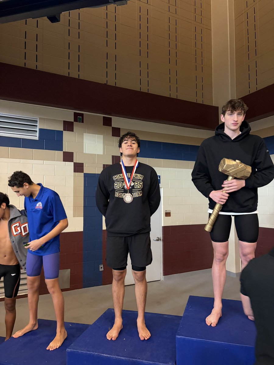 Conroe High Swimming, Diving,& Water Polo tweet media