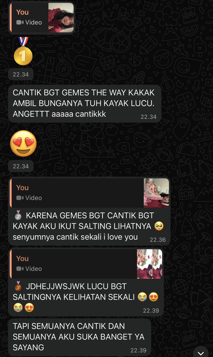 aegie's tweet photo. Yang ngasih lagi kecintaan banget sama aku @kissedyel :* https://t.co/Dtz293JuAu