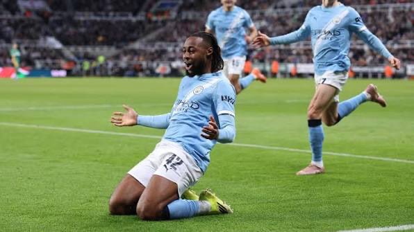 GOAL!!!!!!!⚽️⚽️
Antoine Semenyo 45+2' (Bernardo Silva)
Manchester City [2]-0 Wolves