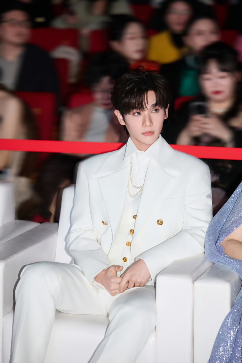 สตูมาลงรูปน้องนายแล้ว

weibo.com/7833253313/525…

NNINE RAYLI 30THANNIVERSARY  
#GQCx瑞丽30周年 
#นายท่านกรชิต