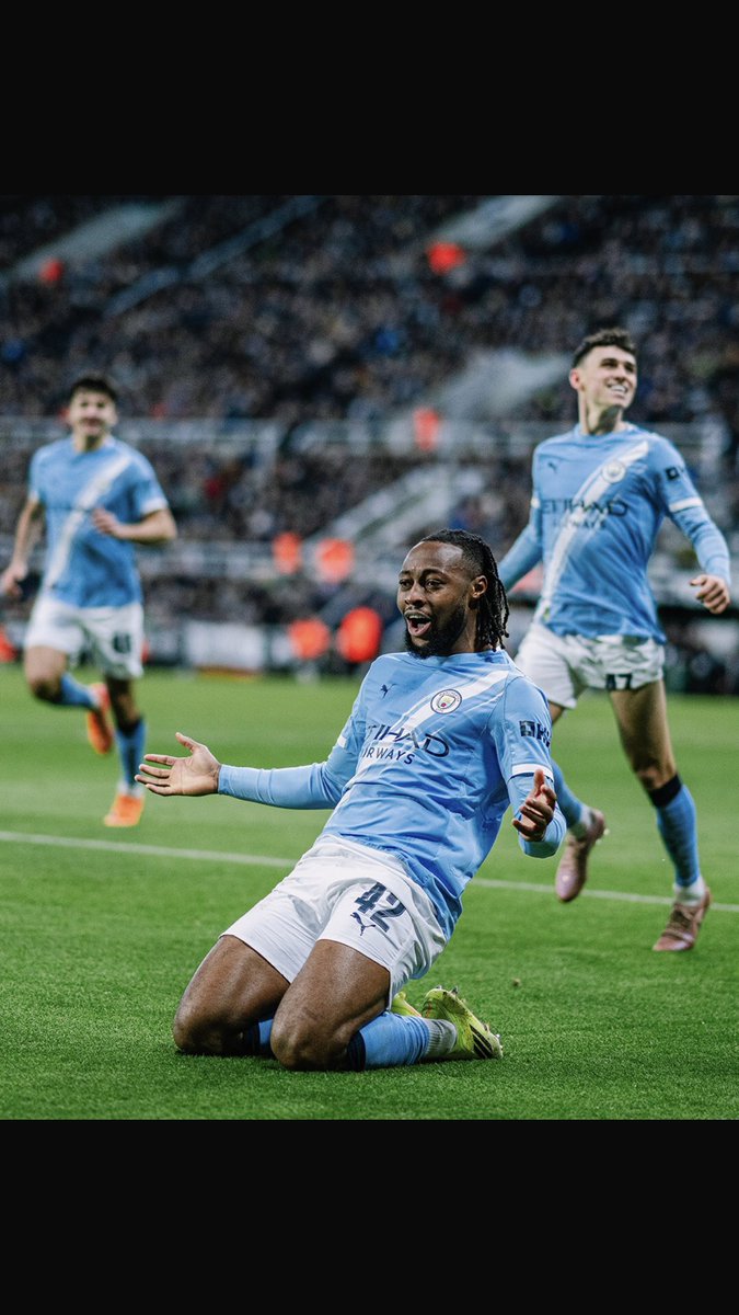CruiseTony47's tweet photo. Man City 2-0 Wolves already!!! 😭🔥 Guehi debut king holding defense 🔒 Haaland/Cherki cooking upfront! Rise up loading heavy after Bodø pain – 3 points na must today 🚀 Cityzens who else dey celebrate? 💙 #MCFC #ManCityWolves" https://t.co/HxLHIVD910