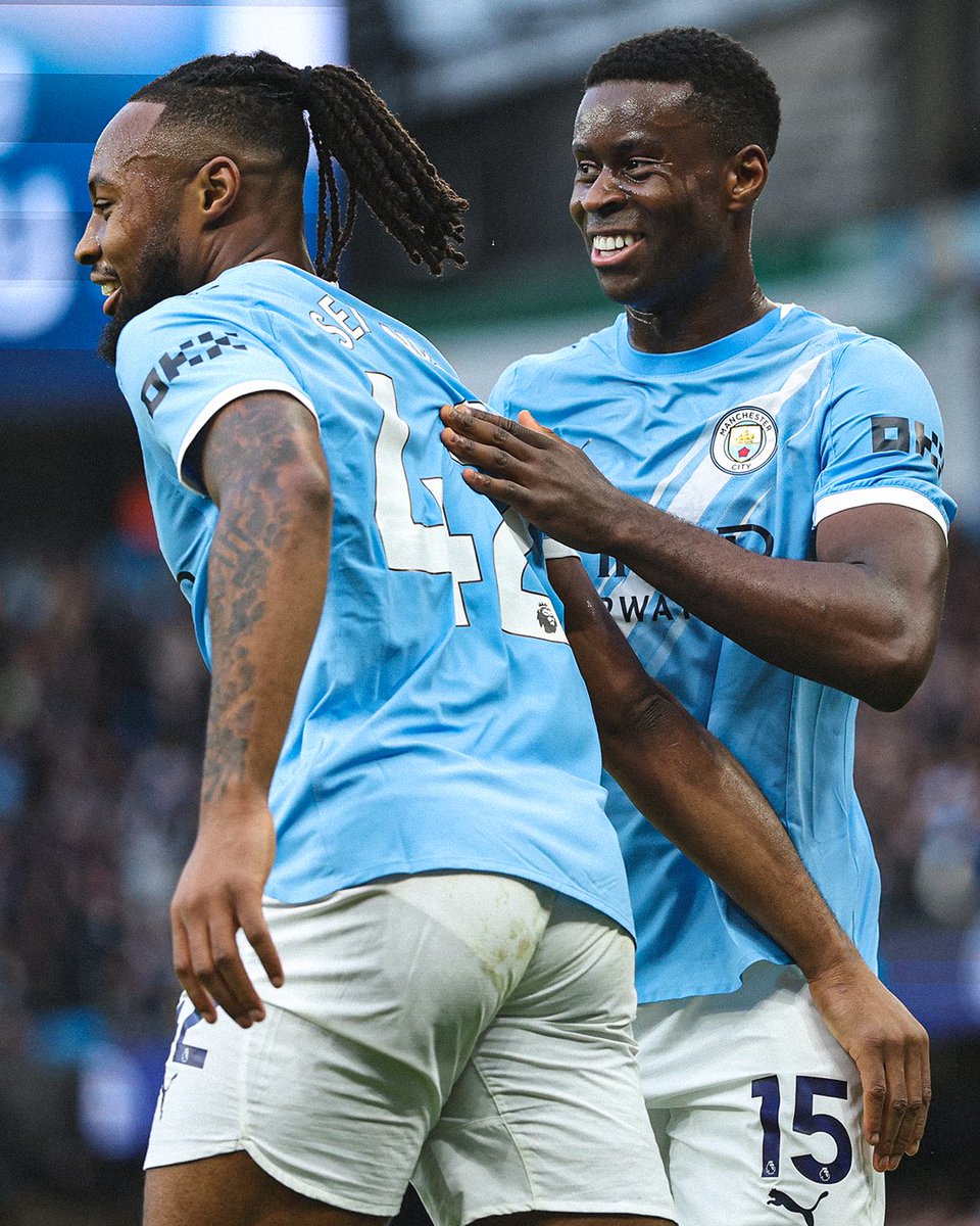 premierleague's tweet image. Antoine Semenyo scores his first Premier League goal for @ManCity 🔥

Debutant Marc Guehi joined him to celebrate 💙