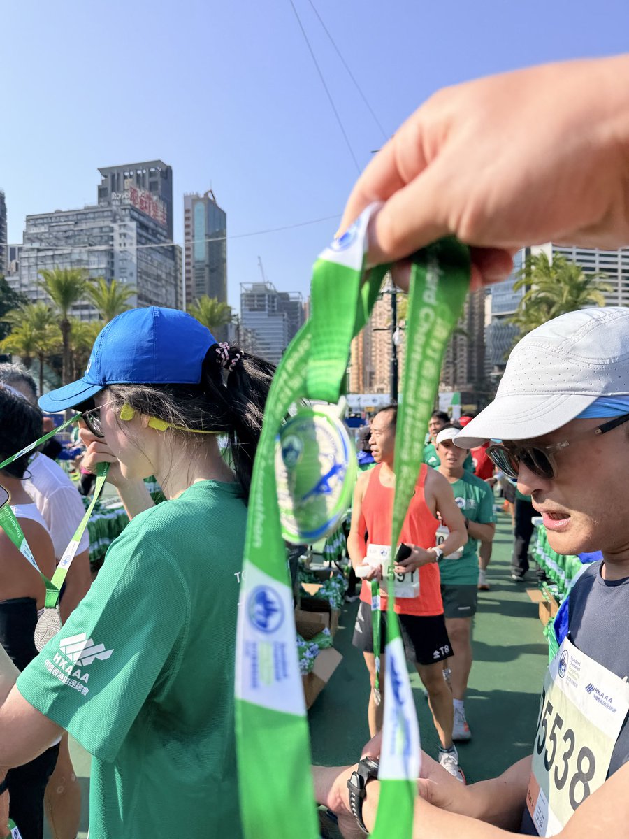 blacksneaker tweet media