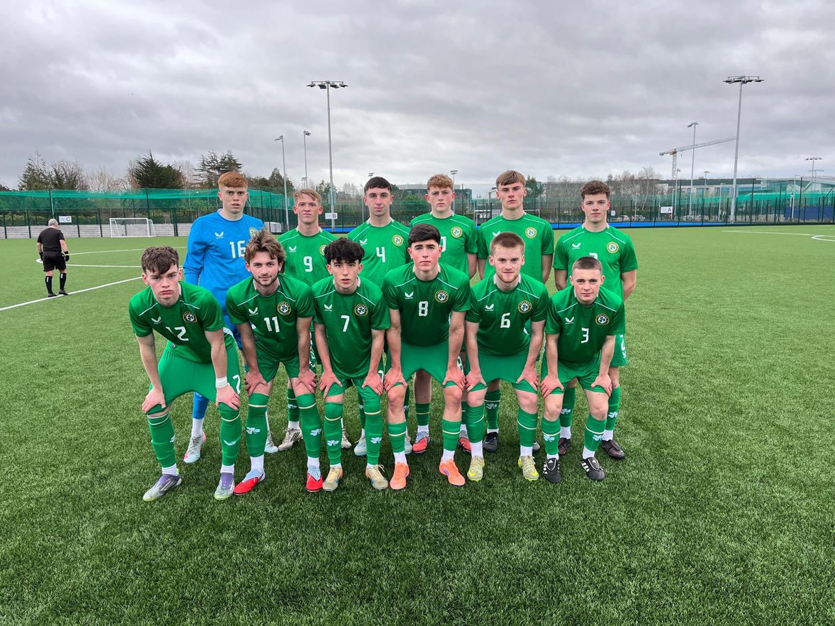 faischools's tweet photo. 💚🤍🧡 Under 18 Boys’ International assessment

🤝 Thanks to @UCDAFC for hosting us this afternoon 

👊 Well done to the players on trial https://t.co/wSH4eoJg3J