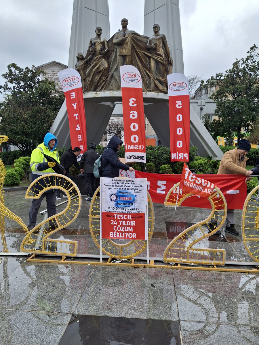 <a href="/BAGKURDERNEGI/">(BAĞ-DER) BAĞKUR VE EMEKLİLERİ DERNEĞİ</a> <a href="/Mehmet2070874/">bağkur tescil</a> 🏅 Ahilik onuru esnafındır! Bağ-Kur tescil onuru kırıyor. 2000 öncesi haklar Geçici 18. maddeyle yeniyor. İade! <a href="/MvDrHasanArslan/">Dr. Hasan Arslan</a> <a href="/MvSuleymanOzgun/">Süleyman Özgün🇹🇷</a> <a href="/mvalitemur/">Ali TEMÜR</a> 
<a href="/RTErdogan/">Recep Tayyip Erdoğan</a> <a href="/Akparti/">AK Parti</a> <a href="/herkesicinCHP/">CHP 🇹🇷</a> <a href="/isikhanvedat/">Prof. Dr. Vedat Işıkhan</a> <a href="/TBMMresmi/">TBMM</a> 

#BağKurTescilMağdurları #EsnafHakİstiyor #AhilikHaftası