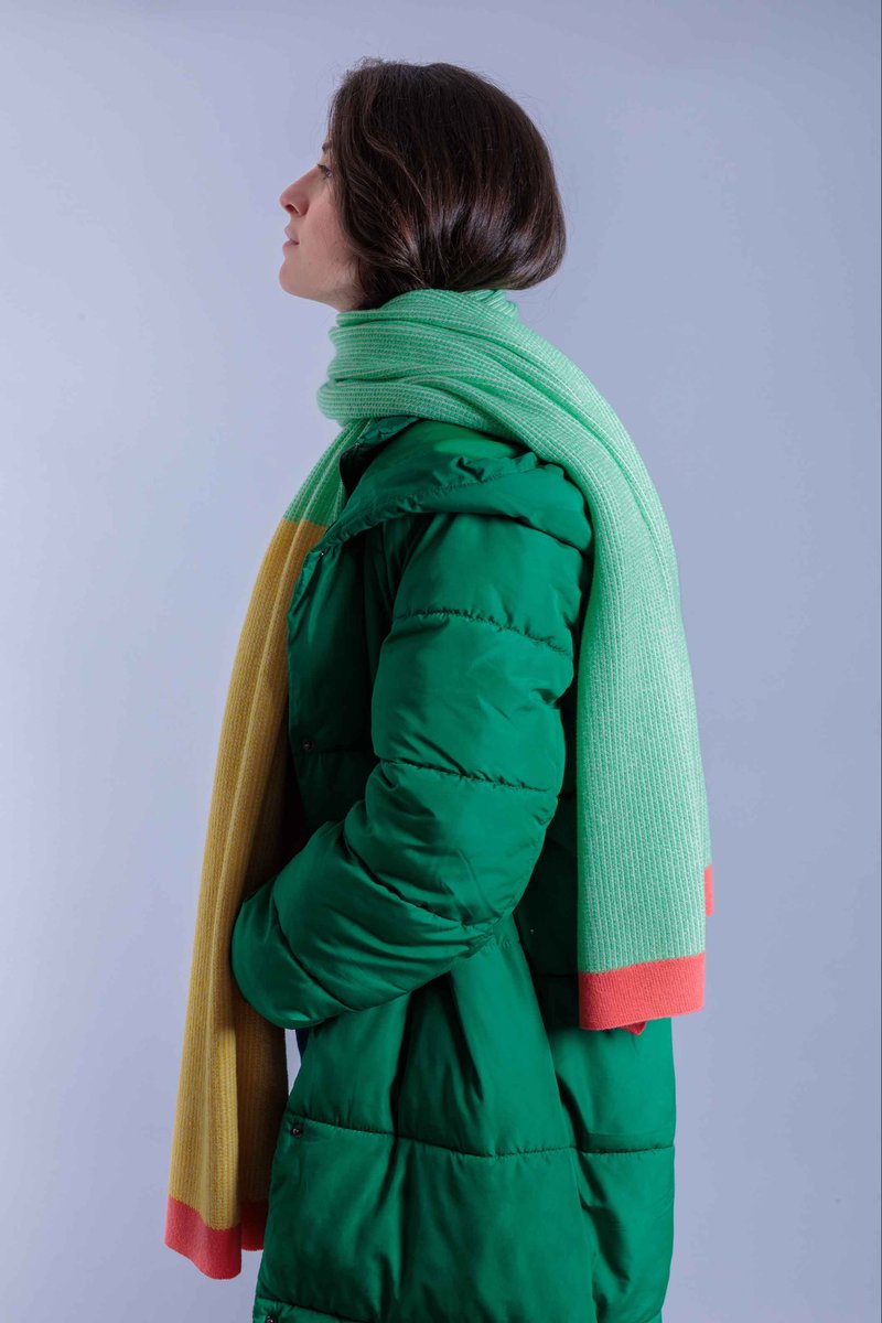 collingwoodnorr's tweet image. A few of my scarves, hats and mitts are on sale to clear some space: 

collingwoodnorrisdesign.com/sample-sale

#handmade #madeinscotland #wool
