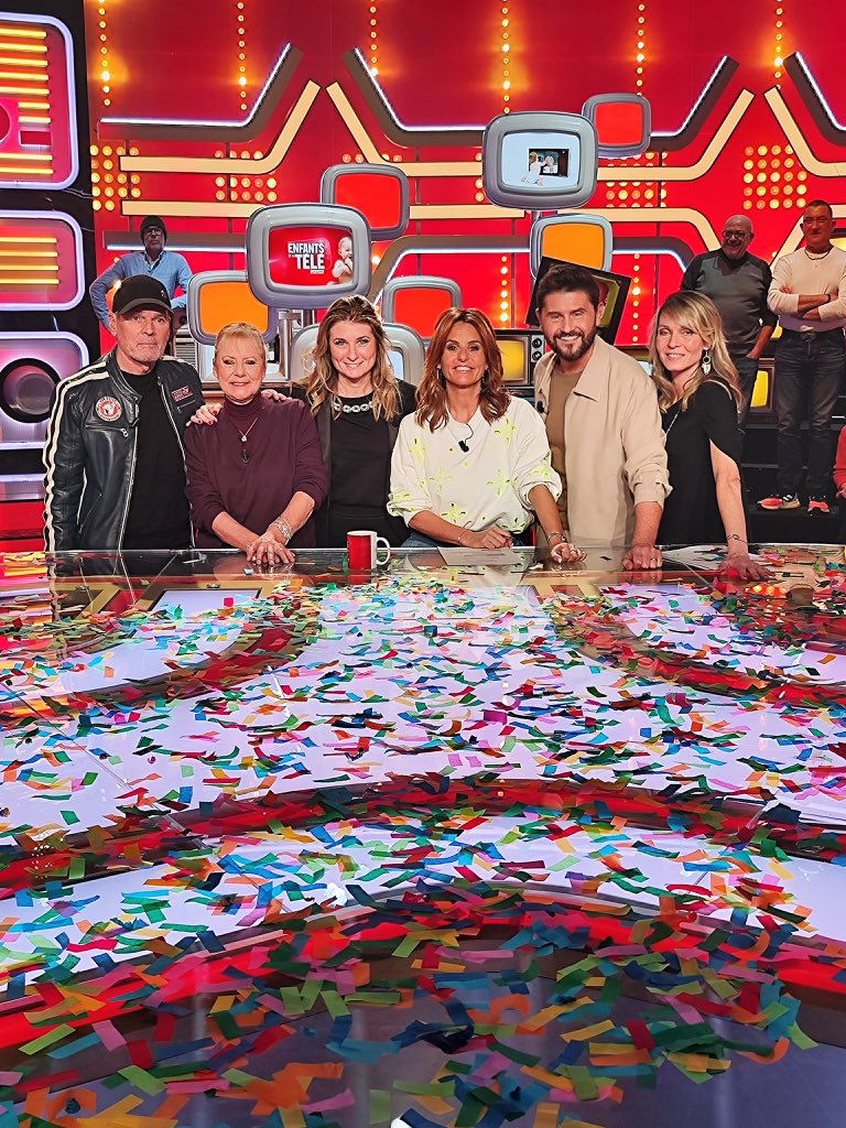 EnfantsdelaTV's tweet image. 🤩 Nouvelle semaine, nouveaux invités ! 
 
✨Faustine Bollaert reçoit à sa table : Laurent Baffie, Dorothée, Sandrine Arcizet, Christophe Beaugrand et Élodie Ageron.

🗓️ Rendez-vous demain à 18h10 sur France 2.