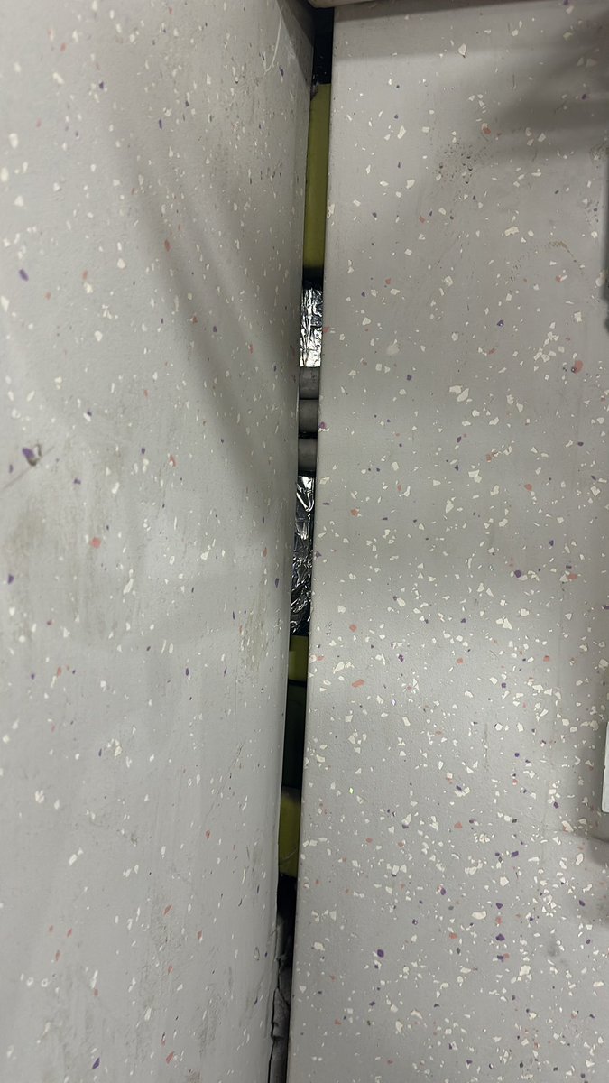 anshu080's tweet photo. @RailMinIndia @RailwaySeva travelling to Pune from Ratlam (22944 Indb Daund Exp H1 Coach G-19,20) paid 7.3k for 1AC….pathetic service !! Cant even get a water bottle with such high amount of ticket price !! Dirty beddings, poor condition of the coach !! https://t.co/ZqzuRe68ni