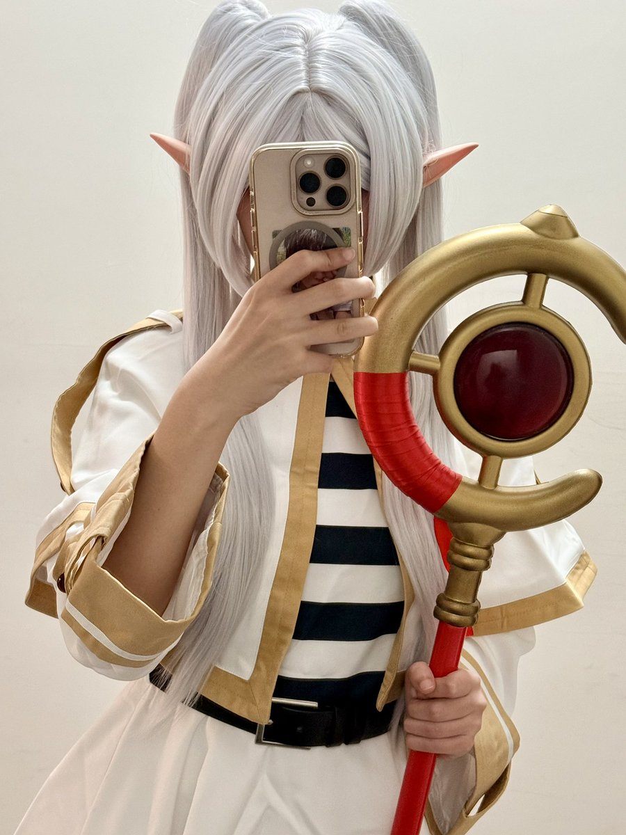 Hieri21536077's tweet photo. #葬送のフリーレン  #frierencosplay 
#frieren #cospaly 
💐 https://t.co/NeBI5c4bDJ