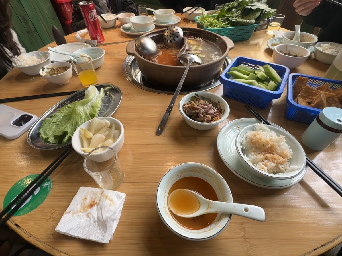 LikeLin_'s tweet image. 每次都是吃到一半了才想起来要拍照🙈