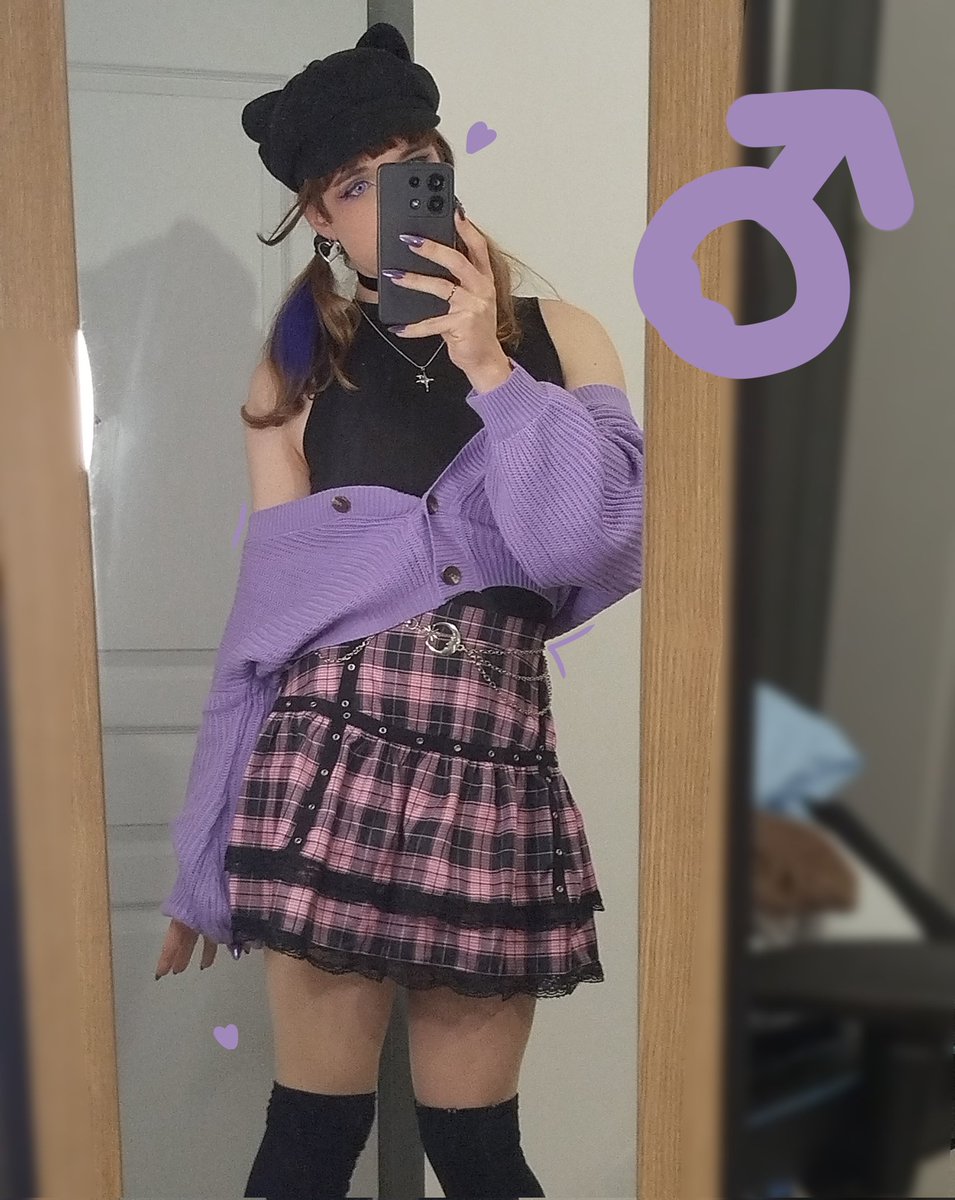 Humi_Femboy's tweet photo. Purple is such an Alpha male color 😈 https://t.co/V32v35NfDh