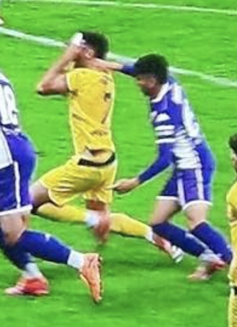 RisorgINT's tweet image. Vedere i #milanisti gridare allo scandalo e alla Marotta League per un rigore SACROSANTO dato all'#Inter ieri contro il Pisa fa abbastanza ridere, quando loro hanno ricevuto molteplici favori arbitrali da inizio campionato ad oggi.

Che bella la #FurlaniLeague

 #brucioridiculo