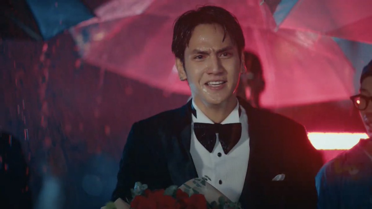 peartunwarat's tweet image. ขอร้องอย่าจบแบบนี้ หักมุมอีกทีได้มั้ย ดลแกล้งตายที คู่นี้ยังรักกันได้อีก จะร้องนะ 
คิดถึงประโยคที่ธันบอกเลย 

“อย่าปล่อยให้คำว่า ถ้า/แต่ว่า/เดี๋ยวก่อน มาเป็นอุปสรรคในชีวิตเราเลย”

#RelovedTheSeries #RELOVED_EP8