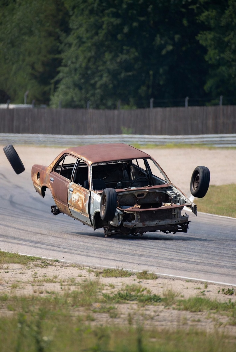 BowTiedPeptide tweet media