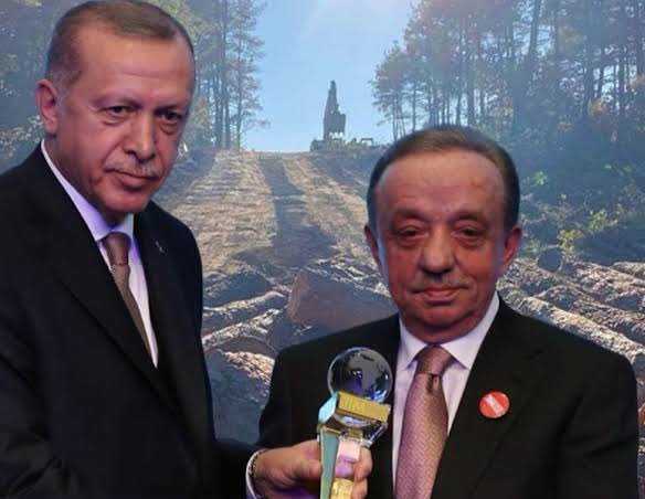 272 Bin kişinin kullandığı Ankara yüksek hızlı tren garına 8 MİLYON yolcu garantisi vermişler. 

Aradaki fark için Müteahhite tam 33 MİLYON DOLAR ödemişiz..

Kim mi bu müteahhit?
Tabi ki Mehmet Cengiz.