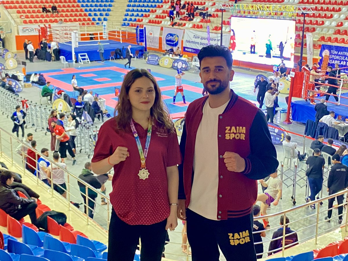 barlassozer's tweet photo. Dövüş Sporlarında İZÜ Rüzgârı 🏆

Tekvando, Kick Boks ve Wushu’da önemli dereceler:
🥈 Ceren Gedik | 🥈 Elif Konyalı
🥇 Nusret Efe Çakır | 🥈 İhsan Combaş | 
🥉 Melih Aydoğdu

Sporcularımızı ve antrenörlerimizi tebrik ediyoruz 👏

Zaim, Azim, İmza…🏆 https://t.co/T5SanEds5H