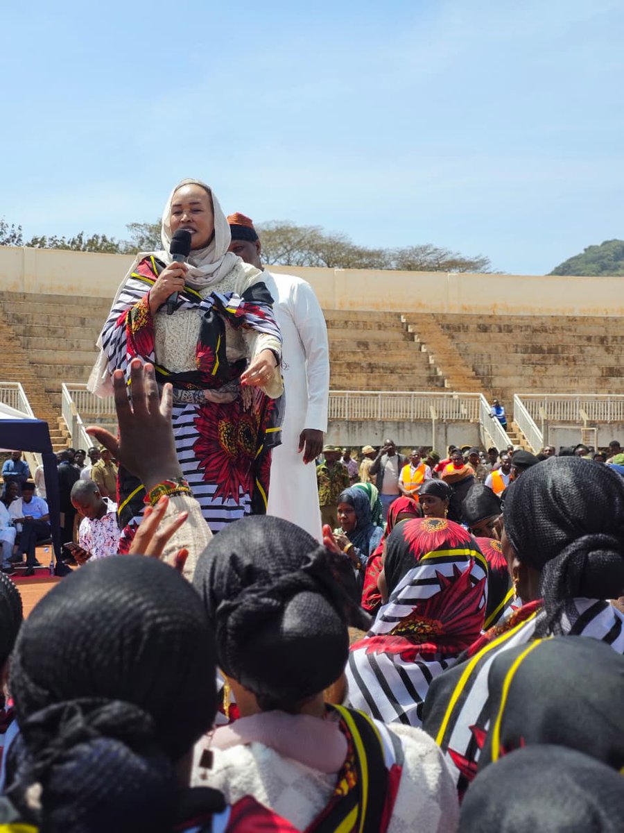 Kabale_arero's tweet photo. I attended the Qilta Korma Women Groups Fundraiser at Marsabit Stadium in my home county of Marsabit, inspired by the powerful theme, 'Empowered Women, Stronger Society.' It is a truth I hold fundamental: when women are empowered, they uplift entire families, strengthen the very fabric of our communities, and tirelessly build a better future for everyone.

I have taken it upon myself to empower thousands of youth and women, and I stand by my promise to continue uplifting all communities in this nation and, in particular, Marsabit County. This is not a momentary pledge but a sustained commitment to fostering opportunity and unlocking the immense potential within our people.

I also urged all residents to actively support the government’s agenda and to endorse President H.E. Dr. @WilliamsRuto  for a second term. This continuity is vital for completing the visionary development projects already underway and for ensuring the enduring service our nation deserves.

I extend special thanks to: Sir Farouk Kibet; Hon. Aaron Cheruiyot, Senate Majority Leader; Hon. Kimani Ichung’wah - Majority Leader of the National Assembly; H.E Mohamud Ali - Governor Marsabit, Hon. Abdirahman Mohamed - MP for Lafey; Hon. John Bwire -MP for Taveta; Hon. Mwengi Mutuse - MP for Kibwezi West,  Hon. Raso Dido -  MP for Saku,  Hon. Naomi Jillo -  Women’s Representative for Marsabit, Hon. Mohamed Chute - Senator for Marsabit, Hon. Prof. Guyo Waqo - MP for Moyale, Hon.Wario Guyo -  MP for North Horr, Hon. Chachu Ganya and Hon. Roba Duba for gracing the occasion and contributing to the great success of the women’s empowerment drive.
#WomenEmpowerment
#CommunityDevelopment
#Tutam✌️

@StateHouseKenya @_KithureKindiki @koske_felix @KIMANIICHUNGWAH @Aaroncheruiyot @GovMohamudAli @rasso_ali @NaomiWaqo @WGAdhe1 @jaldesa2