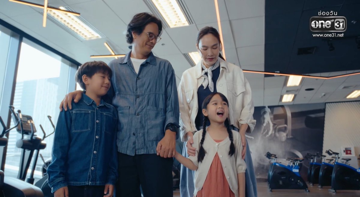 somtaegotothez's tweet image. สุดยอดมากนี่มันไม่ใช่แค่เพื่อนร่วมงาน
นี่มันครอบครัวแล้วอบอุ่นใจหัวใจมากกกกก

RELOVED THE SERIES EP8
#RELOVED_EP8