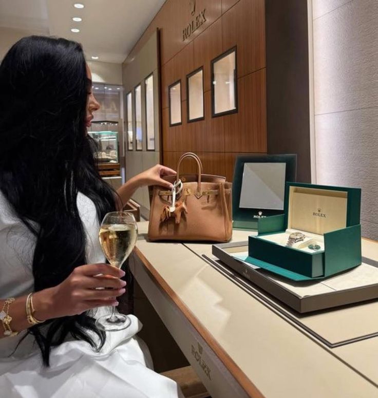 emilysterlings_'s tweet photo. luxury is my frequency https://t.co/UhJVKWf691