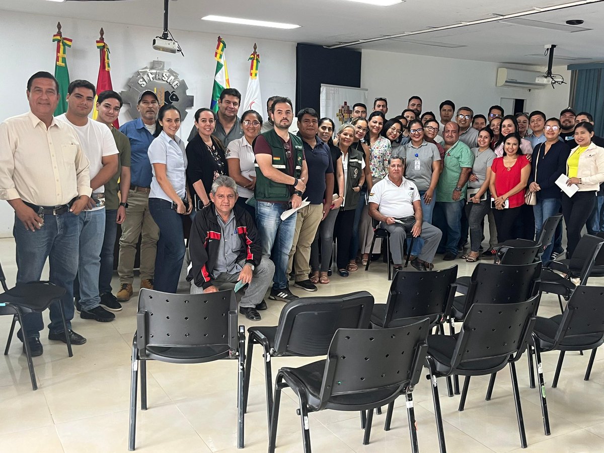 GestoraBolivia's tweet photo. La Gestora Pública continúa realizando espacios informativos y de socializaciones, ahora en el departamento de Beni, en las ciudades de Trinidad y Riberalta en coordinación con diferentes instituciones y empresas, como SENASAG, NUDELPA y COSMIL🤝🏽.
#SiempreBolivia #GestoraPública https://t.co/ZffomIvwUi