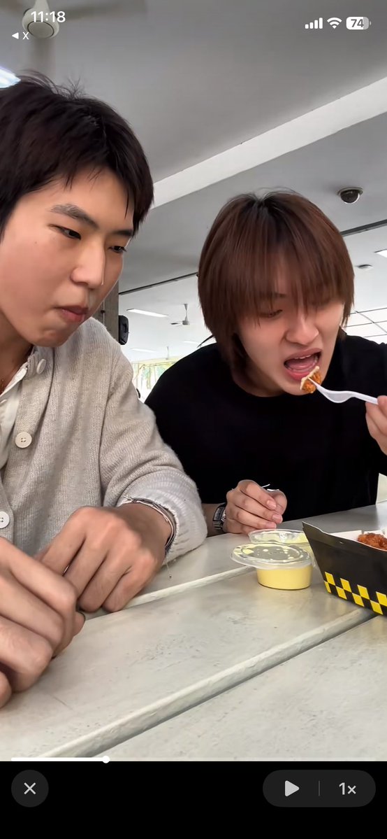 dearmytmk's tweet image. มีคลิปไหนพ่อค้าไม่กินด้วยบ้าง5552555555255555525555

#kongjiro #fatfries