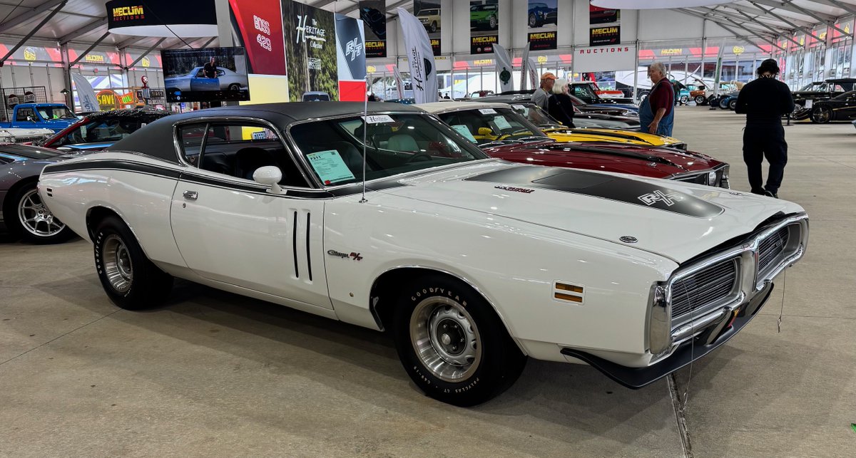 Classic car auction tips: Get more bang for your buck and have #fun in the process! Click here for some helpful #advice from the pros! #classiccars
classicautoadvisors.com/.../classic-ca… #carbuying #classiccar #musclecar #vintagecar #carauctions