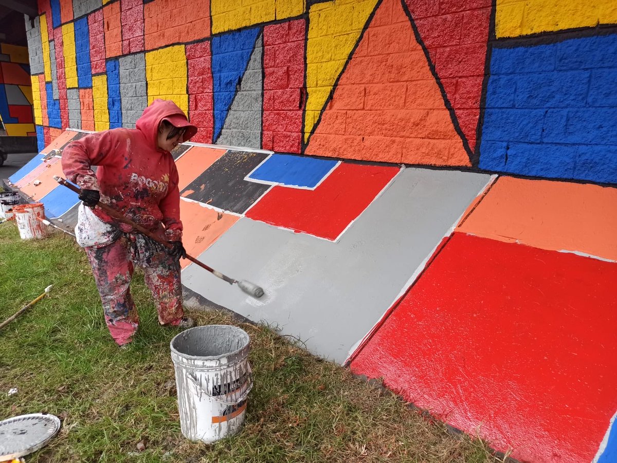 MiEspacioesBog's tweet photo. 📍Bajo puente Calle 80 con NQS

Seguimos por instrucción de @bogota revitalizando este importante espacio en uno de los principales corredores de la ciudad, poniéndole color para que los bogotanos tengan #MásYMejorEspacioPúblico a través de #PuentesQueUnen https://t.co/C0T77X9ic3