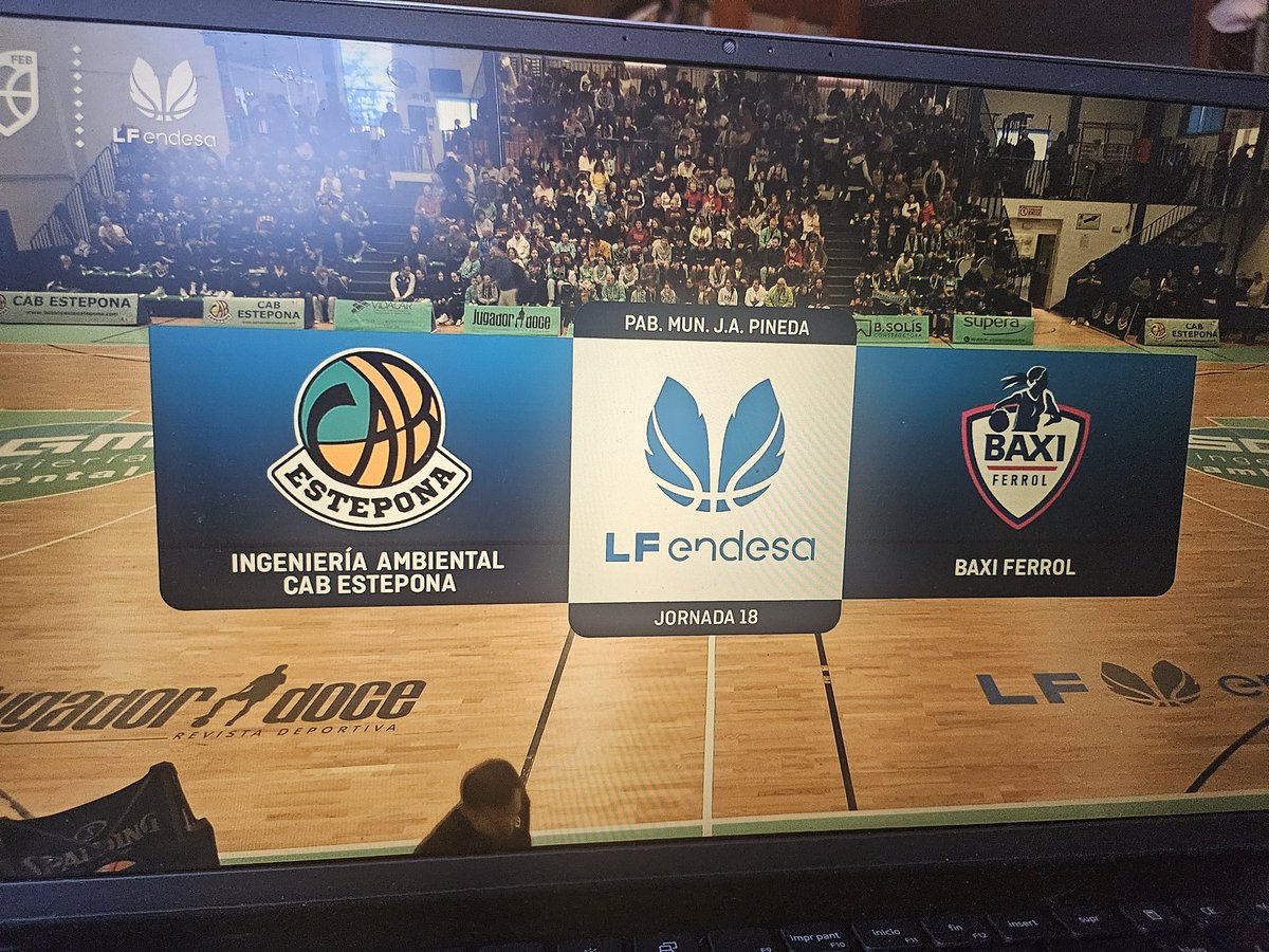 EvaMFerrol's tweet image. En nada empieza un partido importante para el @UniFerrol para espantar fantasmas y romper esa pequeña mala racha de las últimas semanas. Vamos, equipo!!! #EseUni #Ferrol #Bravas