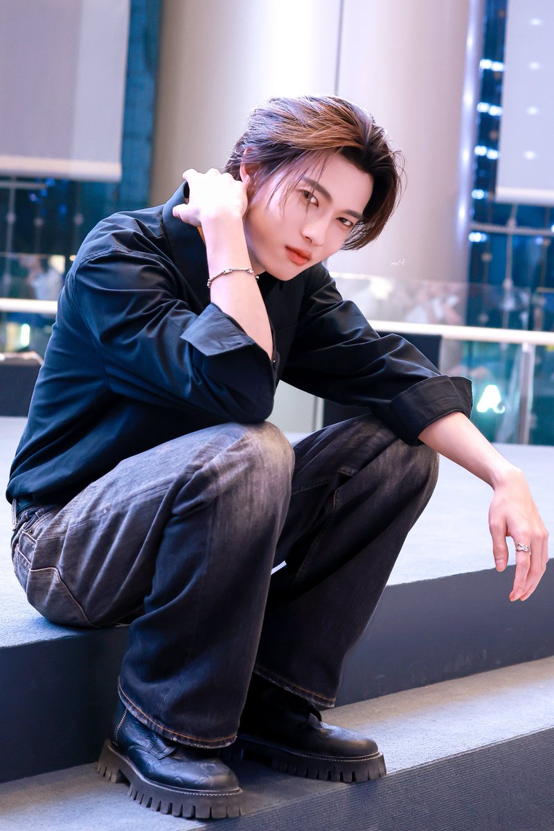 m4namebew's tweet image. 🫳🏻❤️‍🩹

POOH LOVERS DAY WITH HIKARU

#HIKARUxPoohDay
#ppoohkt @ppoohkt