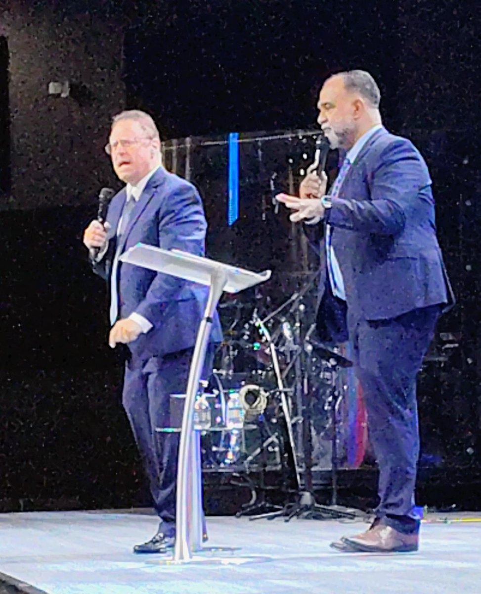 bramnick_mario's tweet photo. We hosted an incredible Prayer Rally Freedom for Venezuela and Cuba, with 500 community and faith leaders in attendance. Powerful messages from Senator Ashley Moody and Jennifer Korn, WH Faith Director. We are so grateful for President Trump’s bold and decisive leadership in capturing Nicolas Maduro, Venezuelans are closer than ever to regaining freedom, democracy and prosperity. President Trump will make Venezuela and Cuba Great Again!!! We love you President Trump!