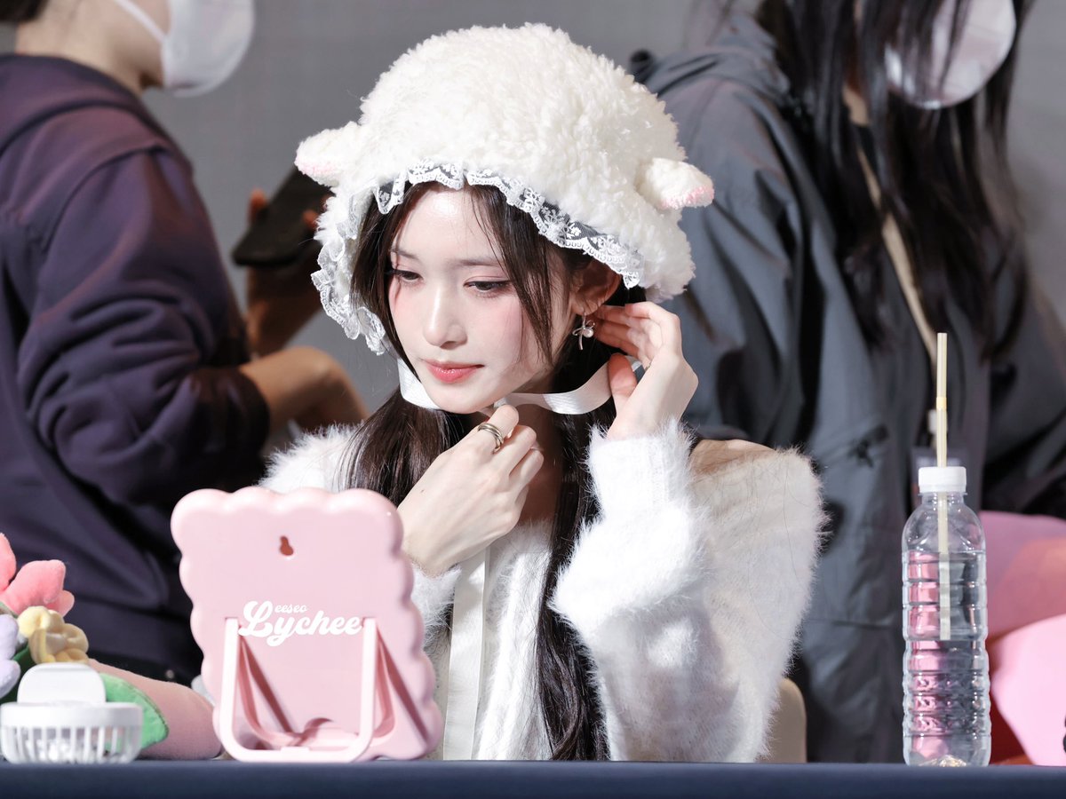 soooooo pretty

#IVE #아이브 #アイヴ 
#LEESEO #이서 #イソ #李瑞